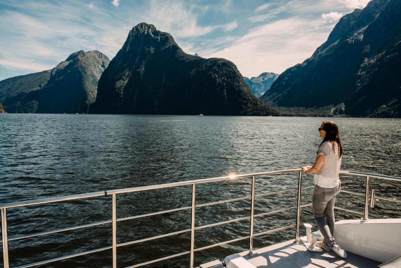 Milford Sound Overnight Cruise - Fiordland Discovery Dış mekan fotoğraf
